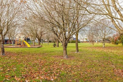 Photo of property in 2 Buscot Gate, Avonhead, Christchurch, 8042