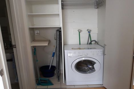 Photo of property in Sanctum Apartment, 10 Ebor Street, Te Aro, Wellington, 6011