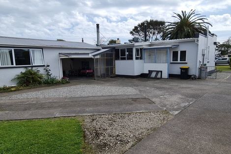 Photo of property in 80 Wakefield Street, Westport, 7825