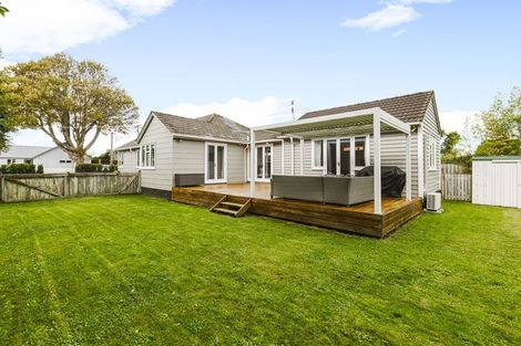 Photo of property in 12 Village Way, Ardmore, Papakura, 2582
