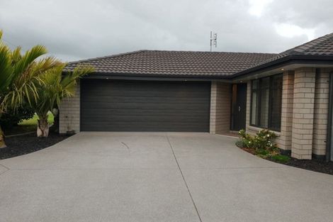 Photo of property in 200 Harbourside Drive, Karaka, Papakura, 2113