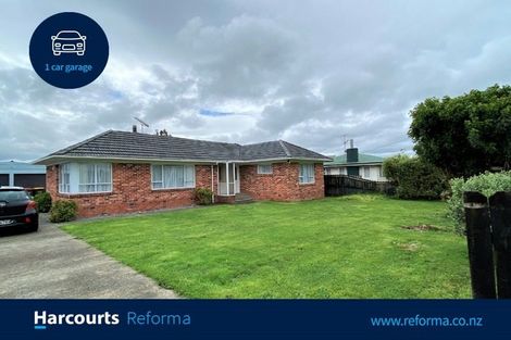 Photo of property in 8 Hunua Road, Papakura, 2110