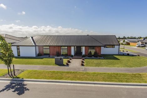 Photo of property in 6 Catchpole Place, Woodend, 7610