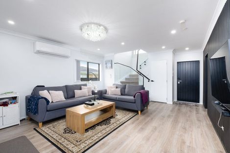 Photo of property in 7/24 Watson Place, Papatoetoe, Auckland, 2025