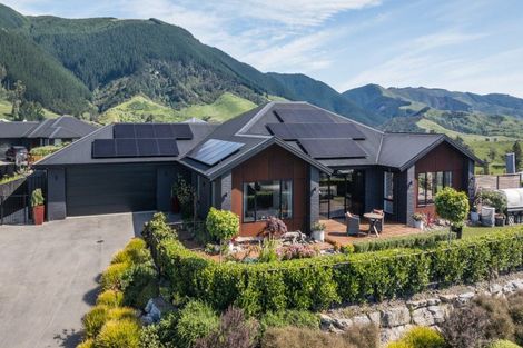 Photo of property in 17 Huntaway Close, Stoke, Nelson, 7011