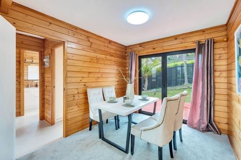 Photo of property in 1/21 Chablis Place, Henderson, Auckland, 0612