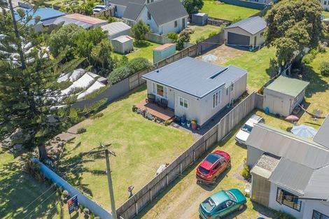 Photo of property in 3 Kauwhata Street, Himatangi Beach, Foxton, 4891