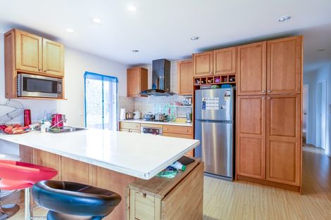 Photo of property in 7 Wattle Street, New Lynn, Auckland, 0600