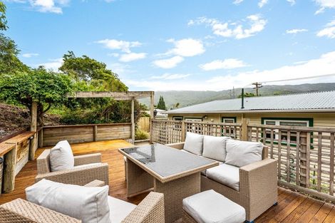 Photo of property in 33 Peel Place, Wainuiomata, Lower Hutt, 5014