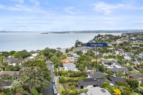 Photo of property in 5 Page Point, Mellons Bay, Auckland, 2014