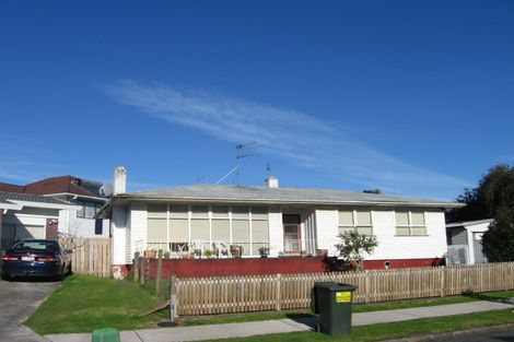Photo of property in 1 Mclean Avenue, Papatoetoe, Auckland, 2025
