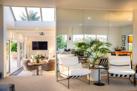 Photo of property in 24 Austin Road, Greenhithe, Auckland, 0632