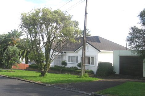 Photo of property in 2a Maungakiekie Avenue, Greenlane, Auckland, 1051