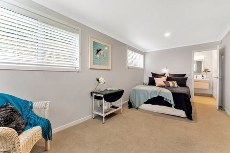 Photo of property in 6 Paisley Street, Mellons Bay, Auckland, 2014