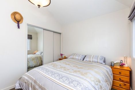 Photo of property in 33 Chateau Crescent, Rangatira Park, Taupo, 3330