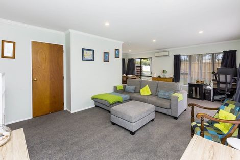 Photo of property in 1/6 Tararua Street, Trentham, Upper Hutt, 5018