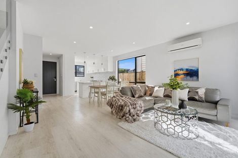 Photo of property in 9 Pihoihoi Place, Hobsonville, Auckland, 0616