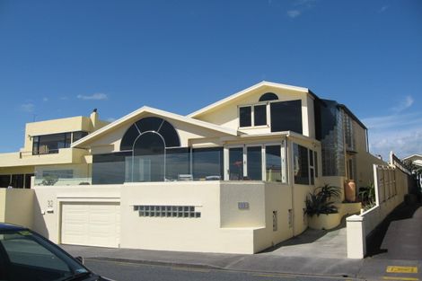 Photo of property in 32 Woolcombe Terrace, New Plymouth, 4310