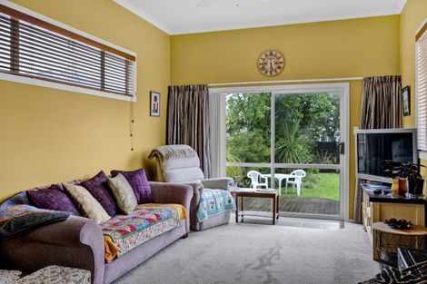 Photo of property in 10 Morrissey Street, Hawera, 4610