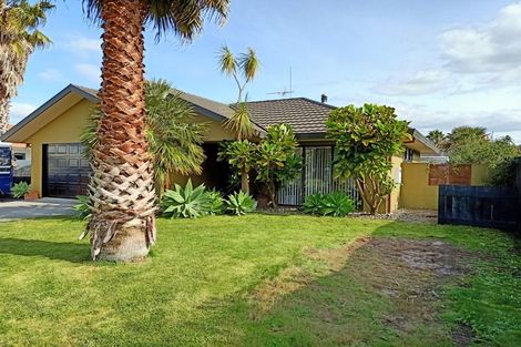 Photo of property in 42 Katerini Grove, Papamoa Beach, Papamoa, 3118