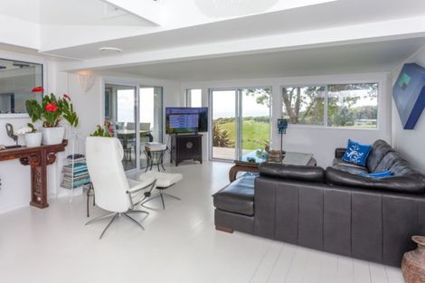 Photo of property in 162d Whitipirorua Road, Onemana, Whangamata, 3691