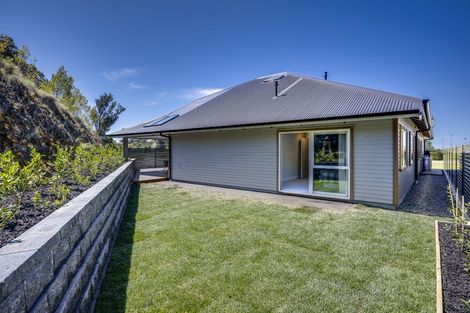 Photo of property in 71 Oak Road, Poraiti, Napier, 4112