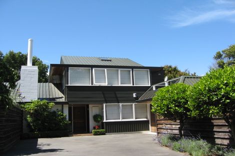 Photo of property in 72 Wairarapa Terrace, Merivale, Christchurch, 8014