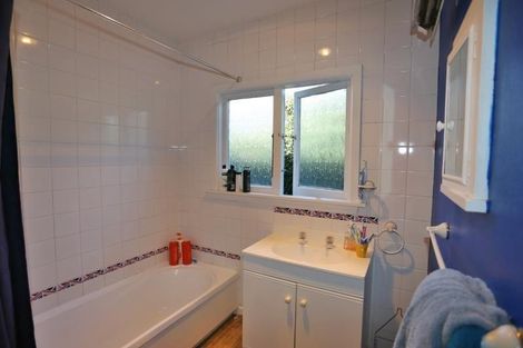 Photo of property in 100 Suva Street, Upper Riccarton, Christchurch, 8041