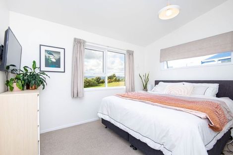 Photo of property in 4 Morning View, Titahi Bay, Porirua, 5022