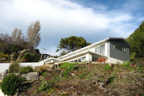 Photo of property in 2 Howard Street, Macandrew Bay, Dunedin, 9014