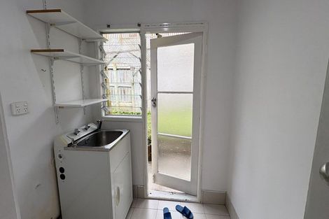 Photo of property in 1/3 Holt Avenue, Torbay, Auckland, 0630