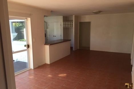 Photo of property in 2 Gairloch Place, Wattle Downs, Auckland, 2103