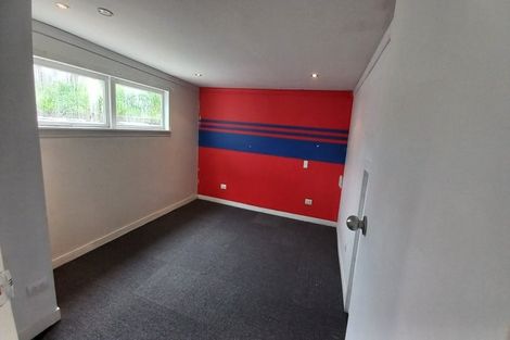 Photo of property in 32 Kashmir Road, Glen Eden, Auckland, 0602