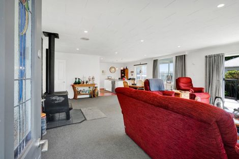 Photo of property in 30 Kahikatea Street, Inglewood, 4330