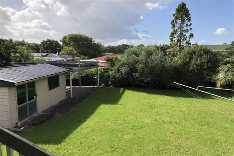 Photo of property in 57 Hutchinsons Road, Bucklands Beach, Auckland, 2014