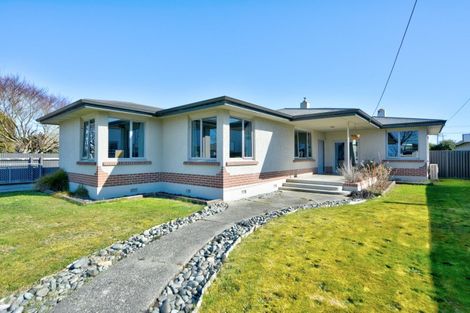 Photo of property in 19 Milton Street, Gore, 9710