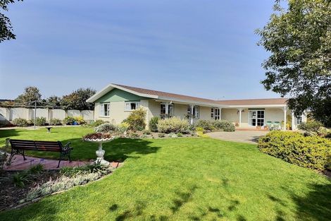 Photo of property in 10 Bassett Place, Taradale, Napier, 4112