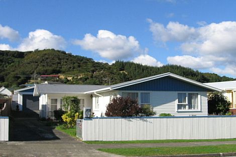 Photo of property in 38 Momona Street, Wainuiomata, Lower Hutt, 5014