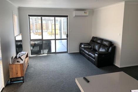 Photo of property in 18 Furlong Road, Papamoa, 3118