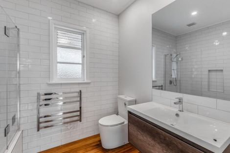 Photo of property in 2 Wynyard Road, Mount Eden, Auckland, 1024