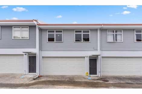 Photo of property in 4/126 Stancombe Road, Flat Bush, Auckland, 2016