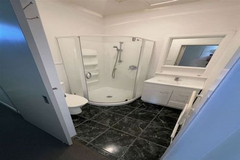 Photo of property in 1 Weranui Road, Waiwera, Orewa, 0994