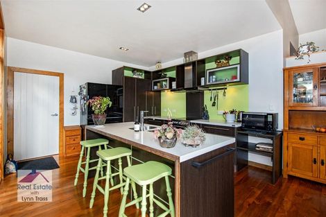 Photo of property in 69 Memorial Drive, Parahaki, Whangarei, 0112