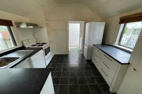 Photo of property in 120 Brougham Street, Mount Victoria, Wellington, 6011