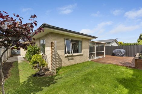 Photo of property in 23 Bowen Street, Woodville, 4920