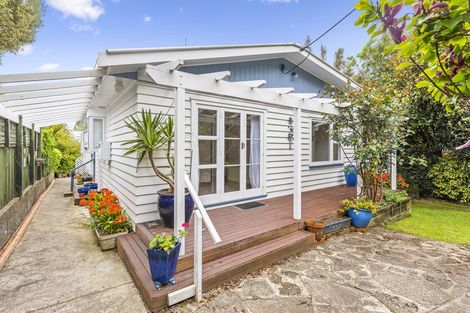 Photo of property in 93 Ruahine Street, Paraparaumu, 5032