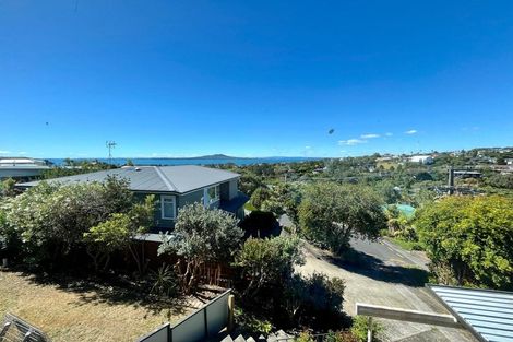 Photo of property in 69 Aberdeen Road, Castor Bay, Auckland, 0620