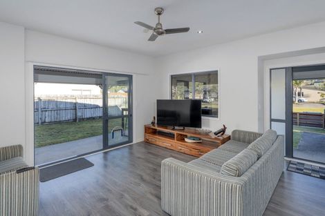 Photo of property in 11 Clipper Place, Whitianga, 3510