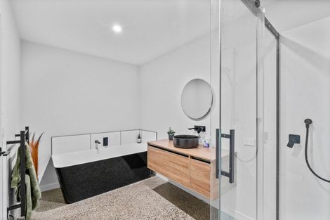 Photo of property in 16 Chatham Rise, Seaward Bush, Invercargill, 9812