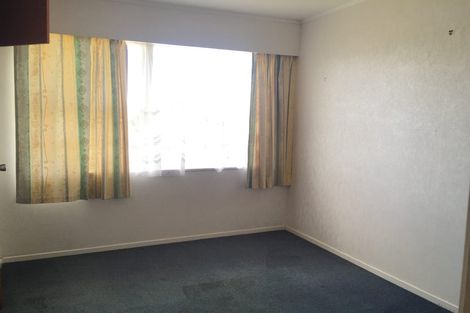 Photo of property in 15 Hauraki Crescent, Pinehill, Auckland, 0632